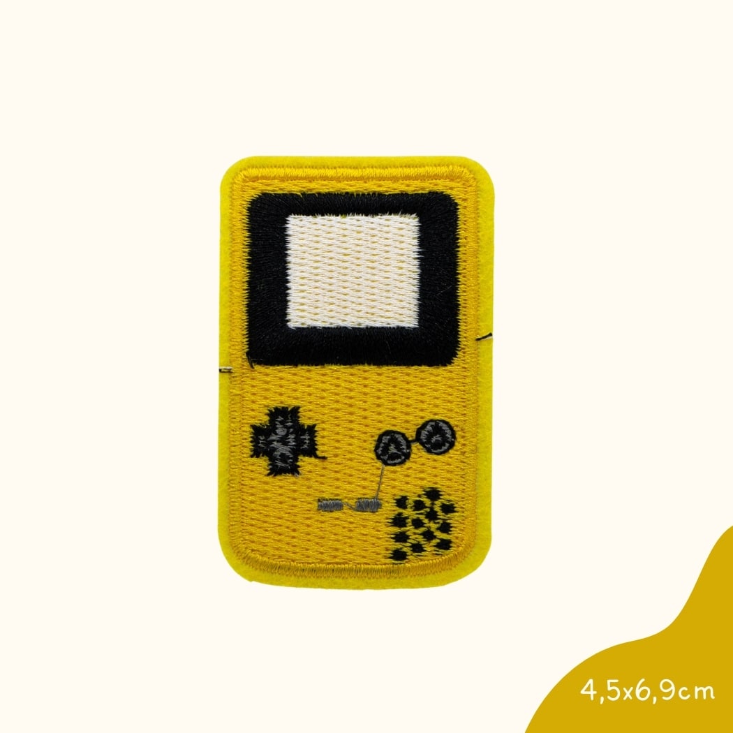 Funkey Monkey Bügelbild – Gameboy Gelb, ideal zur kreativen und individuellen Gestaltung von Kinderkleidung mit einem klassischen Gameboy-Motiv in leuchtendem Gelb.