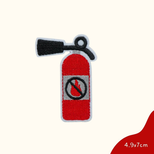 Bügelbild für Kinder von Funkey Monkey – roter Feuerlöscher mit Schlauch, perfekt zur individuellen Gestaltung von Kleidung