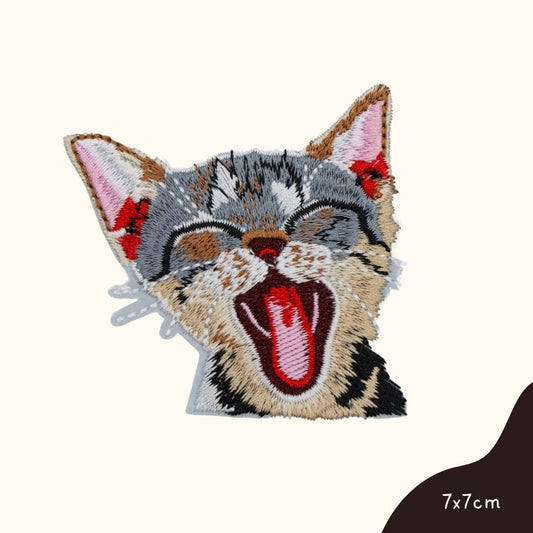 Bügelbild für Kinder von Funkey Monkey – süßes, verspieltes Kätzchen, perfekt zur individuellen Gestaltung von Kleidung

