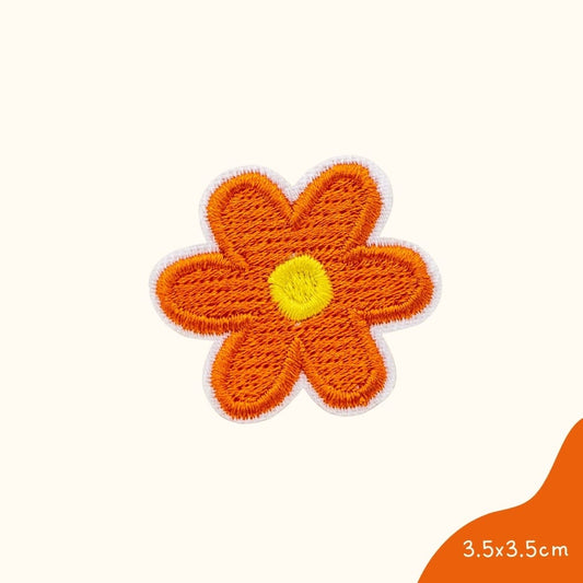 Funkey Monkey Bügelbild – Kleine Orange Blume, ideal zur kreativen und festlichen Gestaltung von Kinderkleidung.