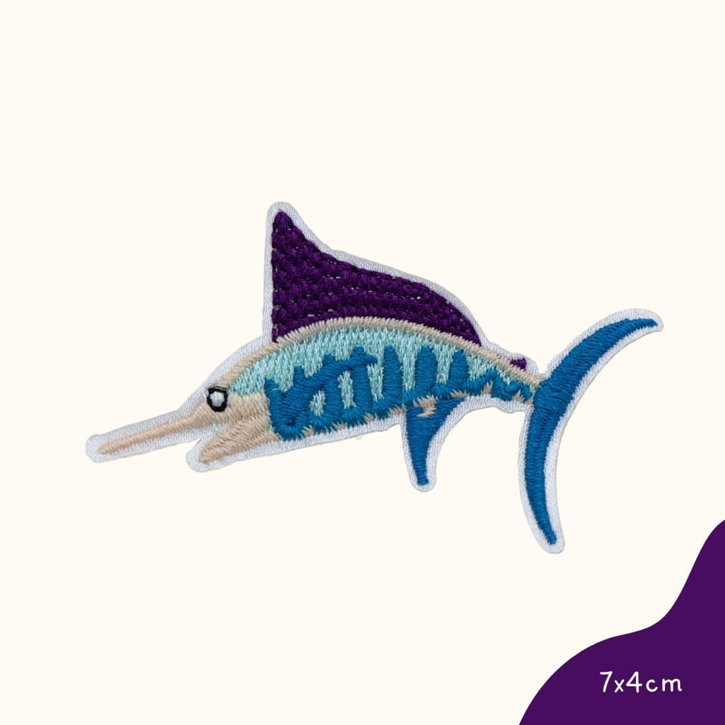 Funkey Monkey Bügelbild – Langnase Fisch, ideal zur kreativen Gestaltung von Kinderkleidung mit einem verspielten und einzigartigen Fischdesign.