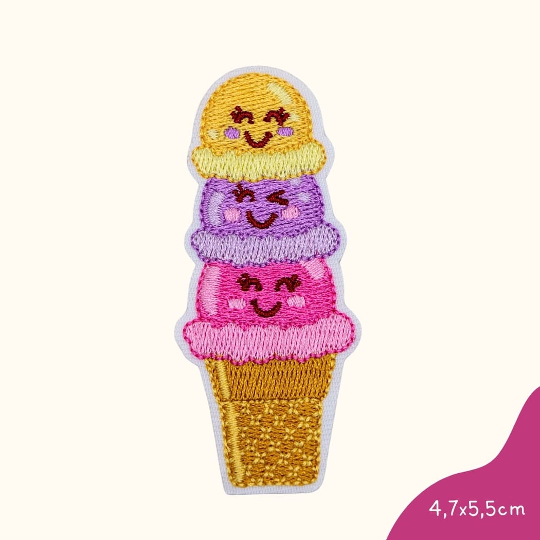 Bügelbild für Kinder von Funkey Monkey – süßes Eis mit 3 Kugeln und Gesichtern, ideal zur individuellen Gestaltung von Kleidung.